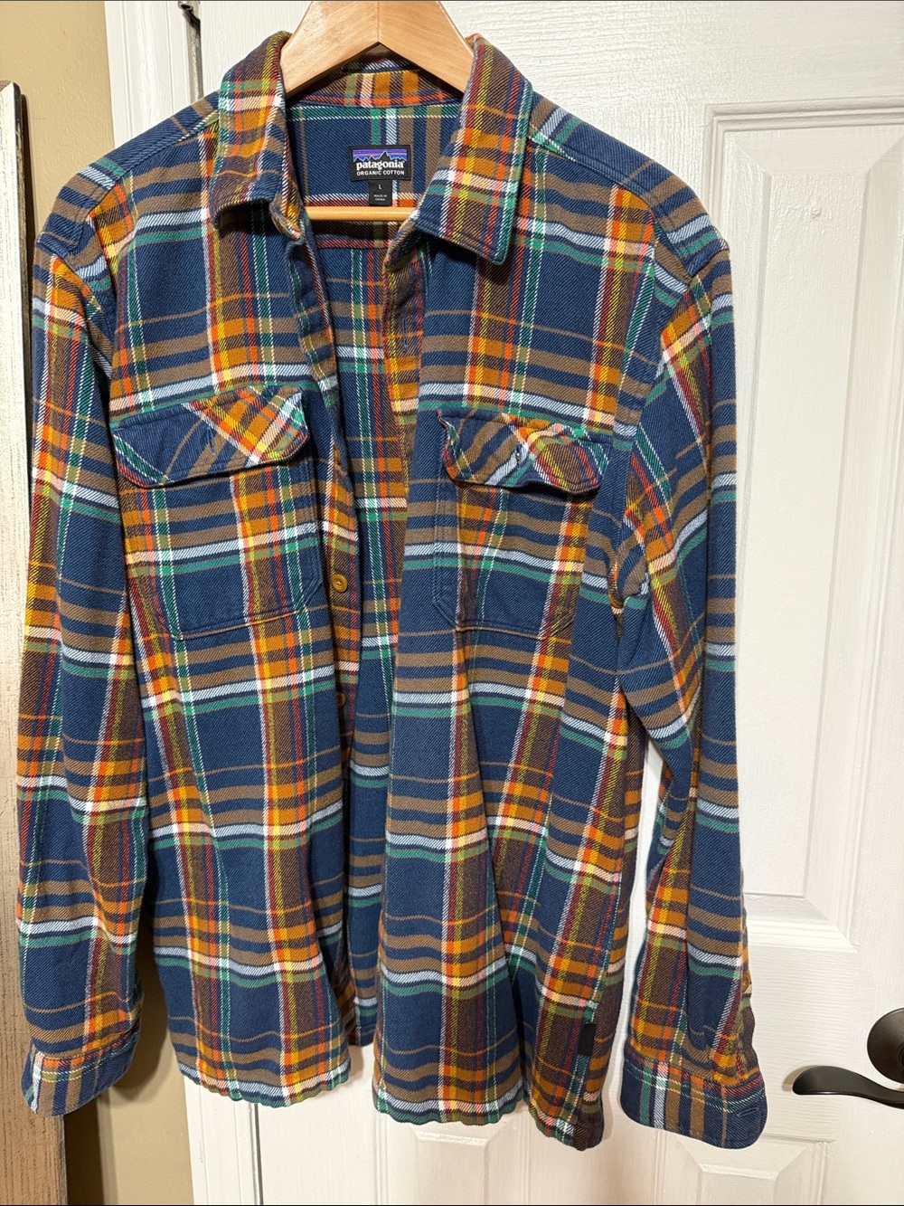 Patagonia Organic Cotton Navy Plaid Button-Down Flannel Shirt